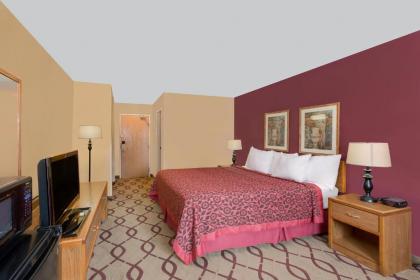 Days Inn by Wyndham North Sioux City - image 3