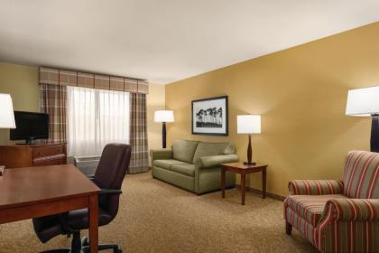 Country Inn & Suites by Radisson Dakota Dunes SD - image 13