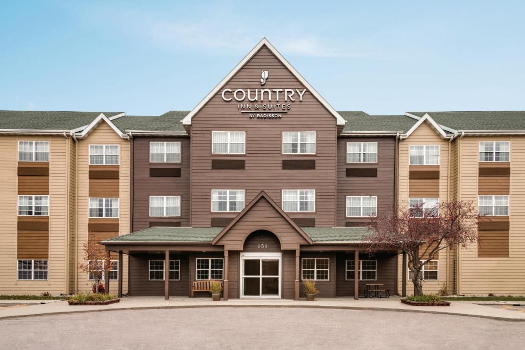 Country Inn & Suites by Radisson Dakota Dunes SD - image 6