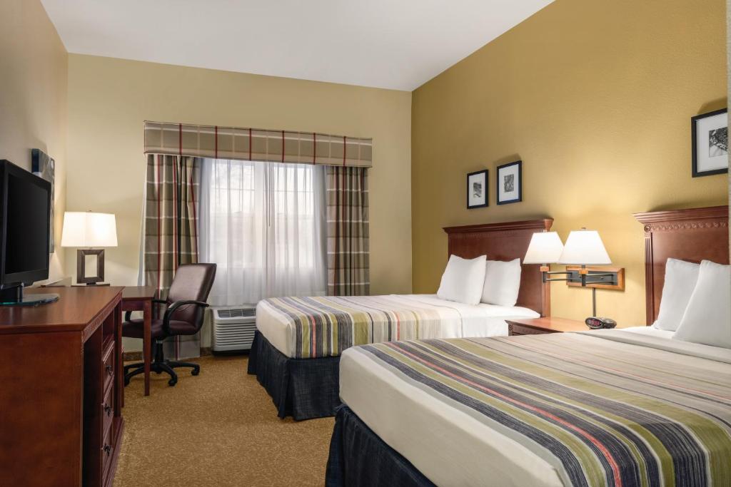 Country Inn & Suites by Radisson Dakota Dunes SD - image 7