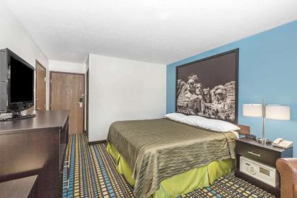 Super 8 by Wyndham North Sioux City - image 11