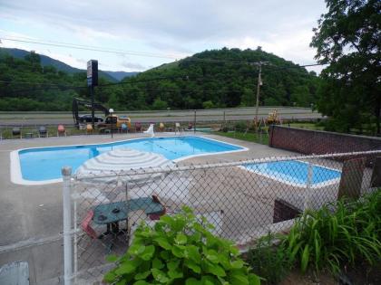 Tazewell Motel - image 12