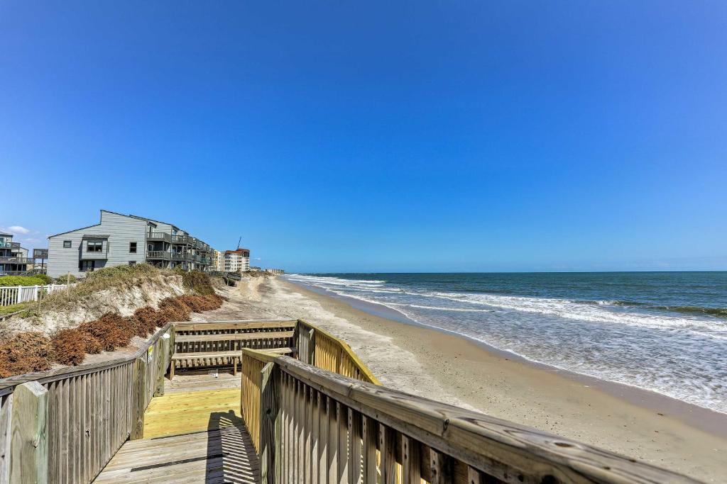 Topsail Beach Oceanfront Oasis with Stunning Views! - image 6