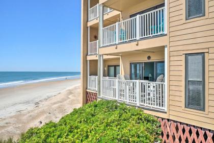 Breezy Oceanfront Condo with Lanai Steps to Beach! - image 14