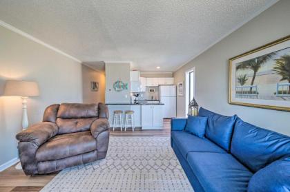 Sunny North Topsail Beach Oceanfront Escape! - image 9