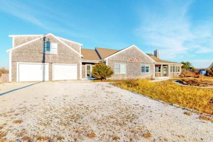 Camellia Cottage North truro Massachusetts