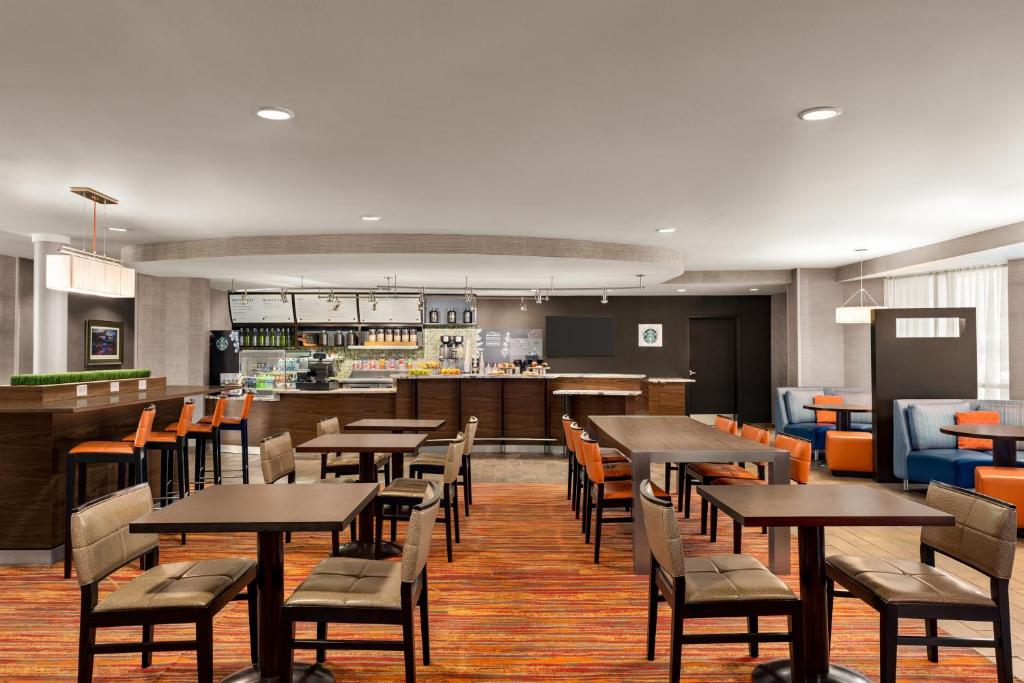 Courtyard by Marriott Philadelphia Montgomeryville - image 3