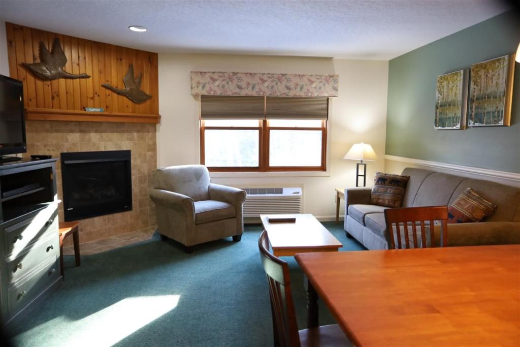 Deer Park Vacation Rental near Loon Mountain and Cannon Ski Areas - image 2