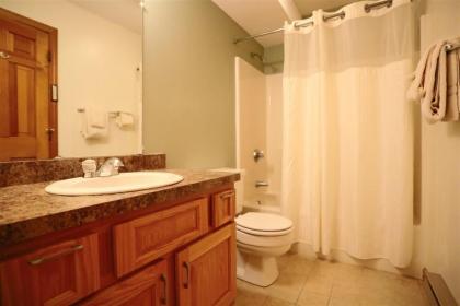 3 Bedroom Deer Park Condo on Lake and close to Recreation Center - image 11