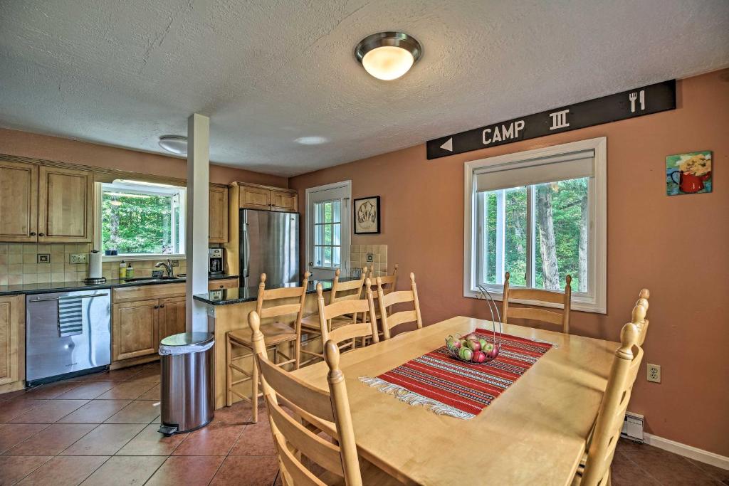 Condo with Deck and Grill Less Than 5 Miles to Loon Mountain! - image 6