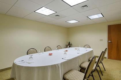 Quality Inn & Suites Northampton - image 9