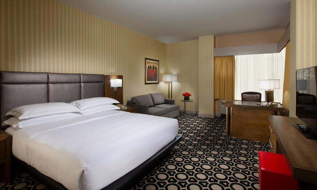 Hilton Chicago/Northbrook - image 4