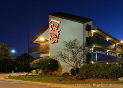 Red Roof Inn PLUS+ Chicago - Northbrook/Deerfield - image 3