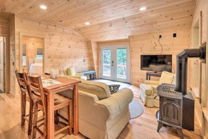 Cozy Apt with Deck about 5 Miles to Acadia Natl Park! - image 2