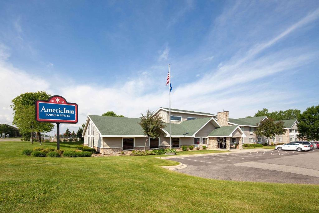 AmericInn by Wyndham Northfield - main image