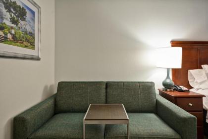 Hampton Inn Detroit Northville - image 16