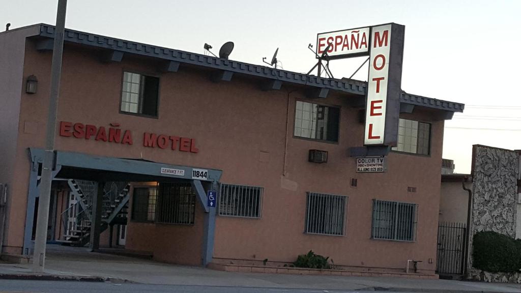 Espana Motel - image 2