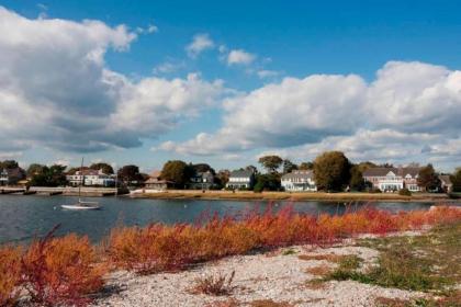 Courtyard by Marriott Norwalk - image 12