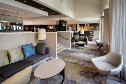 Courtyard by Marriott Norwalk - image 4