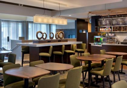 Courtyard by Marriott Norwalk - image 7