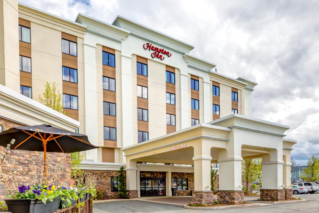 Hampton Inn Boston-Norwood - main image