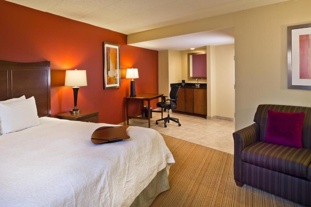 Hampton Inn Baltimore/White Marsh - image 4