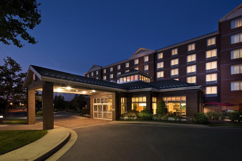 Hilton Garden Inn White Marsh - main image