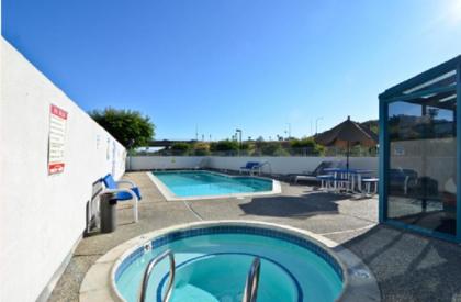 America's Best Value Inn of Novato - image 13