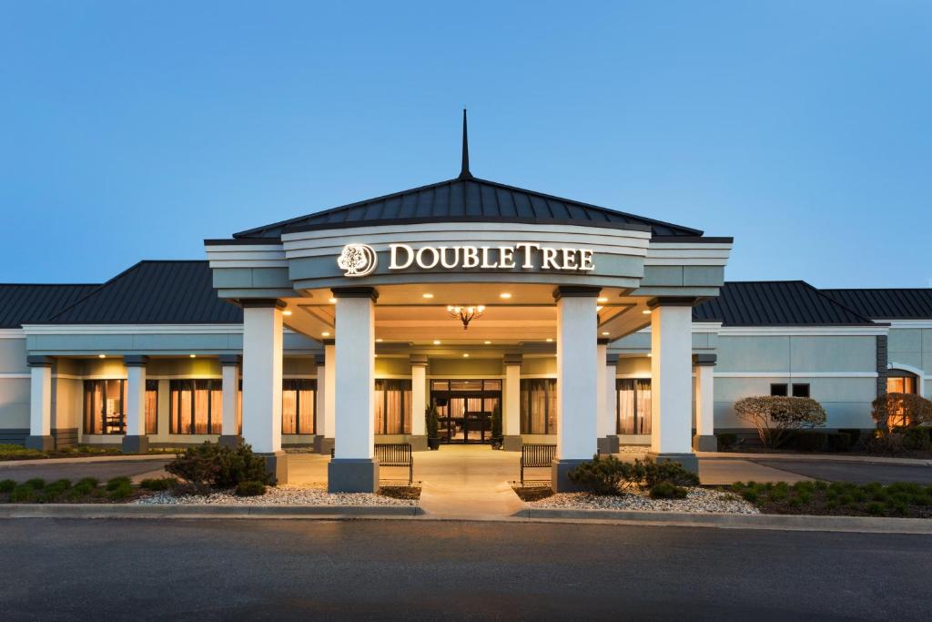 DoubleTree by Hilton Detroit Novi - main image