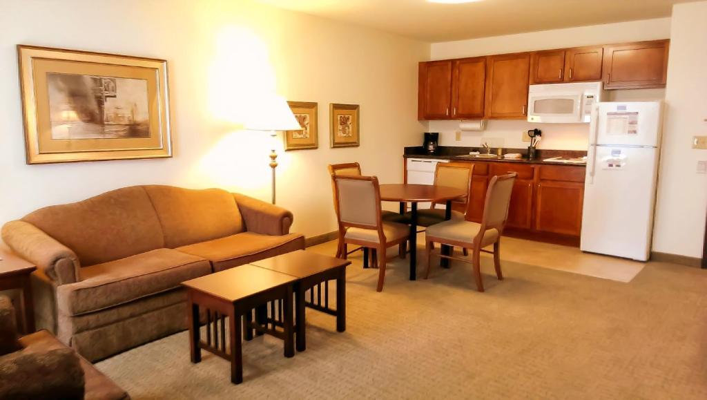 Staybridge Suites Detroit-Novi an IHG Hotel - image 2