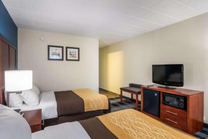 Comfort Inn and Suites Pittsburgh - image 15