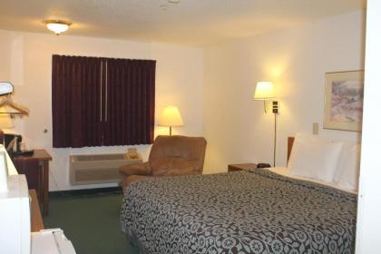 Econo Lodge Oacoma - image 11