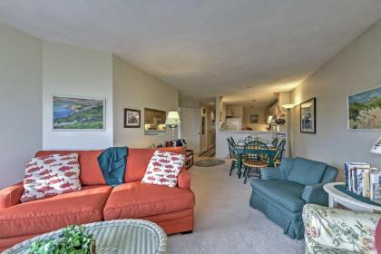 Breezy Oak Bluffs Condo - Steps to Inkwell Beach! - image 7