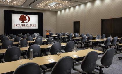 DoubleTree by Hilton Chicago - Oak Brook - image 19