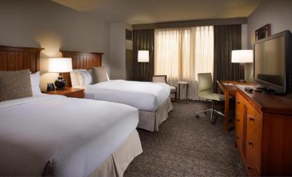 DoubleTree by Hilton Chicago - Oak Brook - image 9