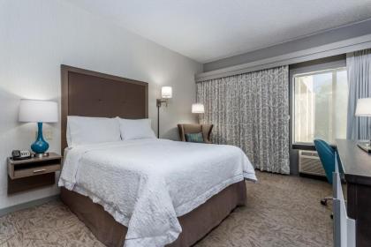 Hampton Inn Milwaukee Airport - image 8