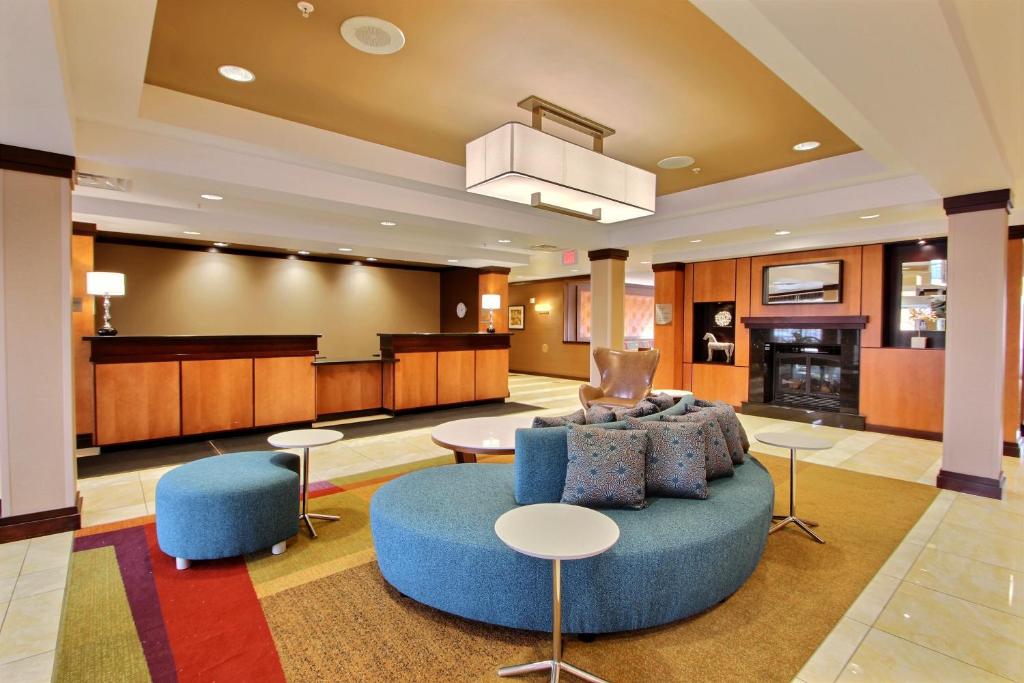 Fairfield Inn & Suites by Marriott Milwaukee Airport - main image