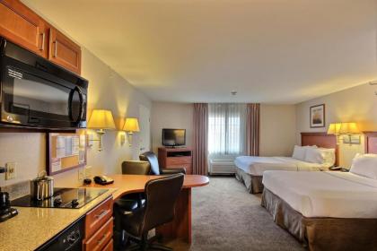 Candlewood Suites Milwaukee Airport - Oak Creek an IHG Hotel - image 3