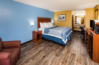 Days Inn by Wyndham Oak Grove/Ft. Campbell - image 8