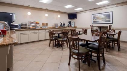 Best Western Plus Oak Harbor Hotel and Conference Center - image 15