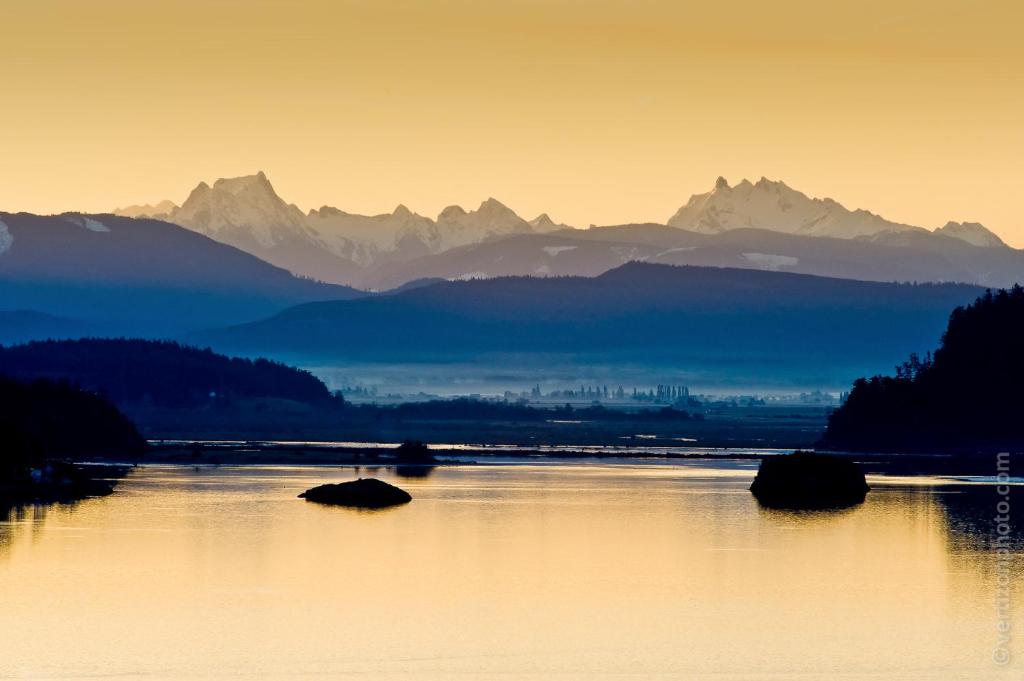 The Bluff on Whidbey - main image