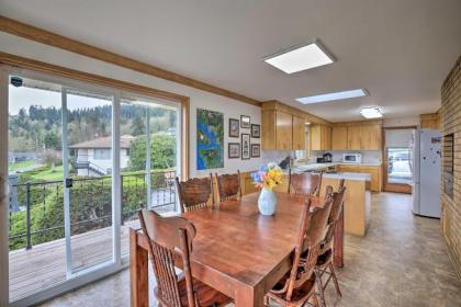 Family Home with Skagit Bay View - 6 Mi to Downtown! - image 11