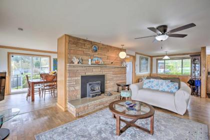 Family Home with Skagit Bay View - 6 Mi to Downtown! - image 8