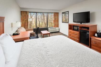 Hampton Inn Oak Ridge Knoxville - image 9