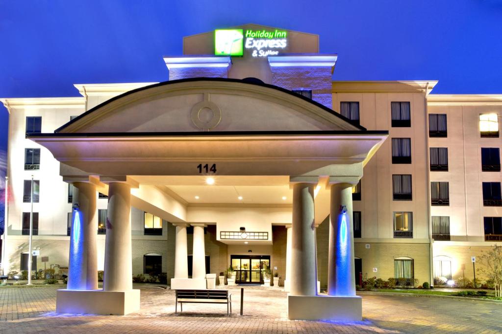 Holiday Inn Express & Suites Oak Ridge an IHG Hotel - main image