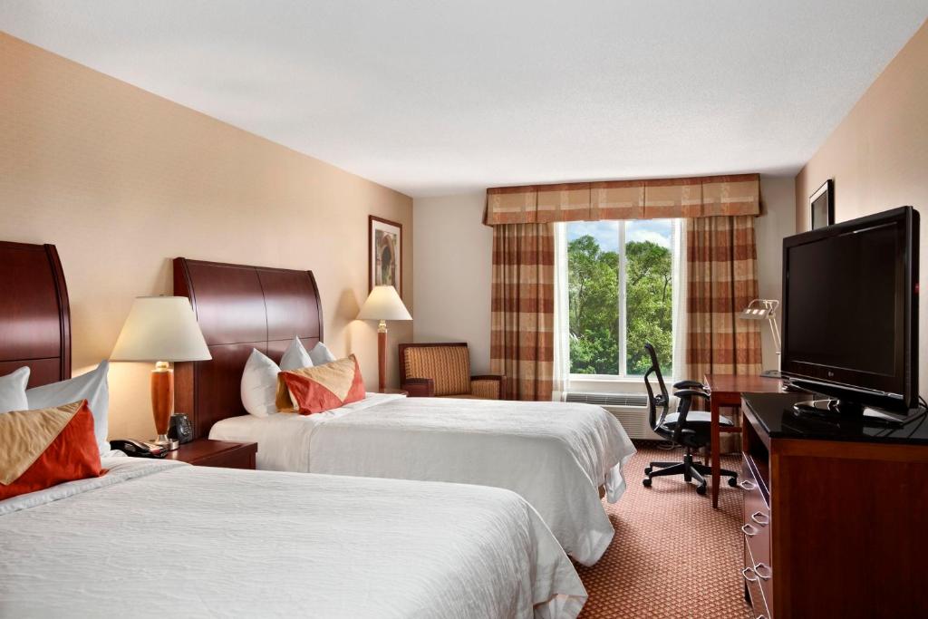 Hilton Garden Inn Oakbrook Terrace - image 5