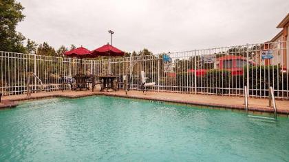 Best Western Oakdale Inn - image 7