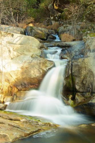 Riverfront Property with Waterfalls near Yosemite and Bass Lake - main image