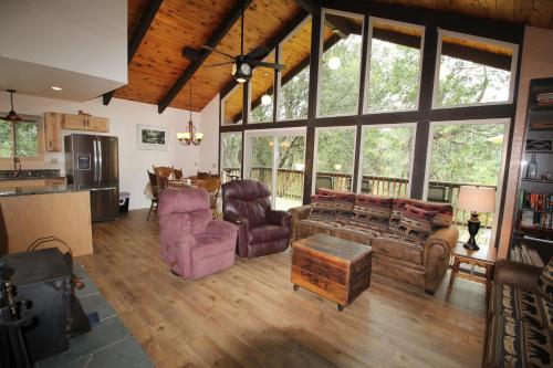 Cedar Mountain Lodge - 3BR/2BA - image 5