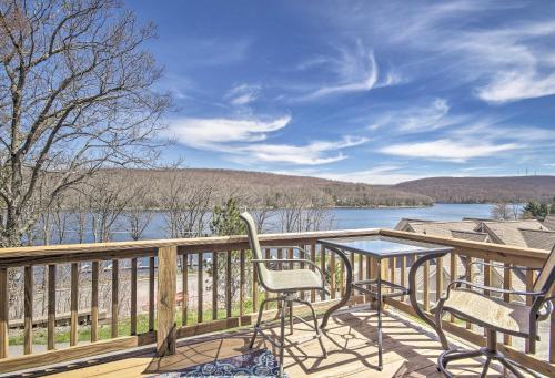 Deep Creek Lake Townhome with Deck and Water Views - image 5